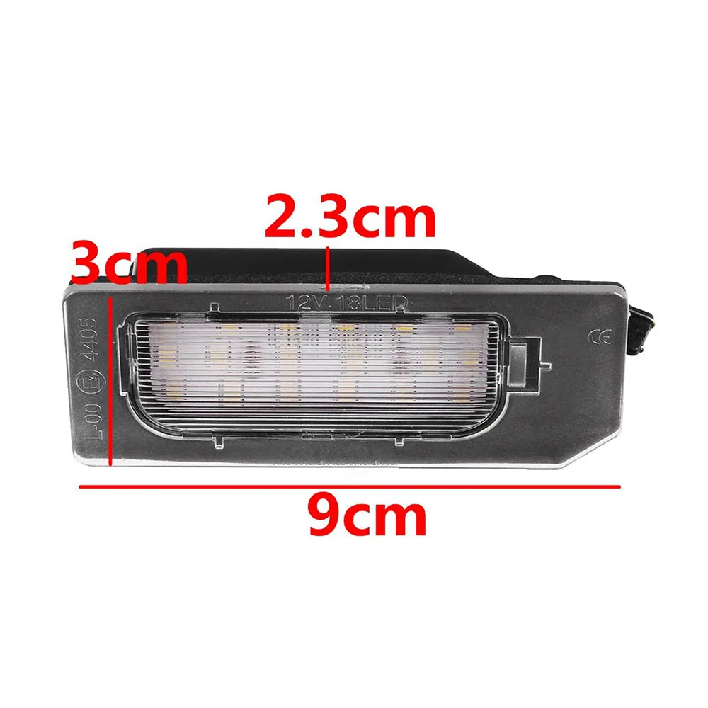 Штатные светодиодные плафоны Canbus 18-SMD3528 для номерных знаков Mitsubishi ASX 2011-(2 штуки/комплект
