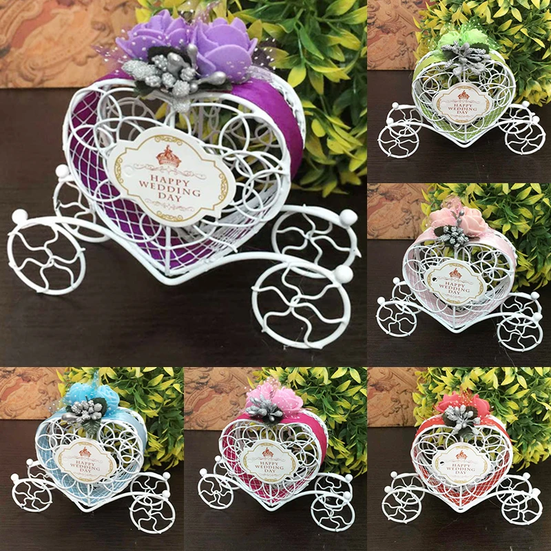 

Cute Lovely Cinderella Carriage Designed Hollow Candy Chocolate Boxes Birthday Wedding Party Favors Decor 6 Color Candy Box