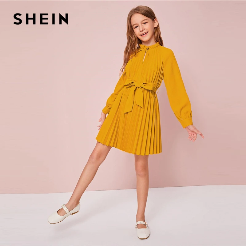 SHEIN/яркое желтое плиссированное платье для девочек с оборками и завязками на шее, с поясом, детские весенние короткие милые платья трапециевидной формы с рукавом «Бишоп»