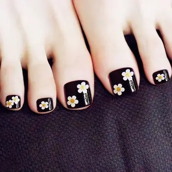 

24 PCs Black Background Five Flap Small White Flowers Toenail Small Short Manicure Toenails Fake Nails Nail Tip T145
