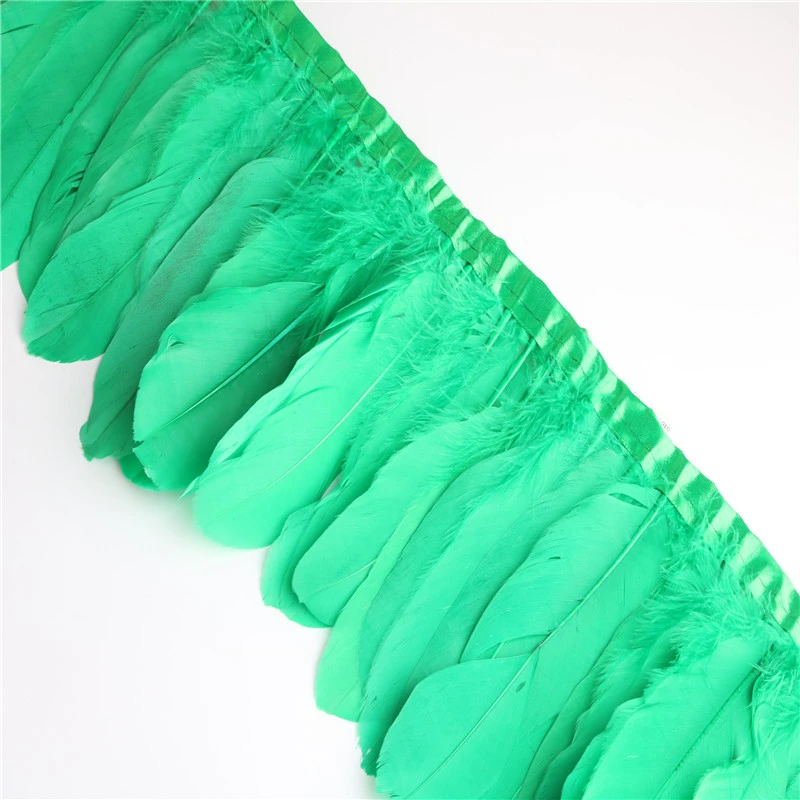 green 10 ярдов/партия гусиные перьевые планки крашеные гуси перо ленты 13-18 см бахрома гусиный тканевый пояс с перьями DIY плюсы декоративные - Цвет: green