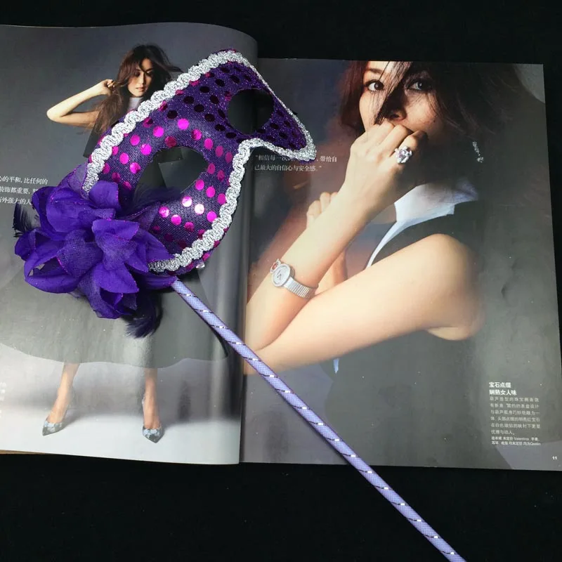 Sequin Flower Hand-Held Mask(8-Color Selectable) Ball Performance Mask Halloween Articles