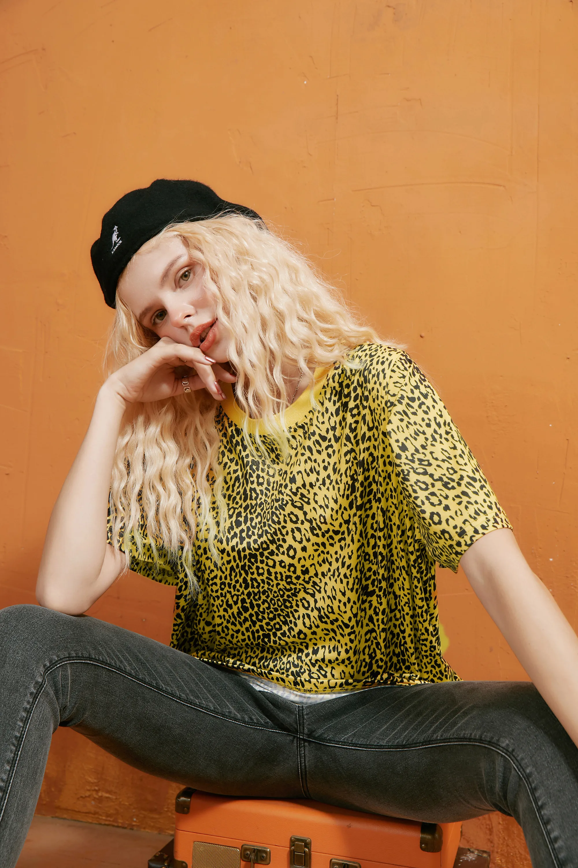 ELFSACK Harajuku Leopard Casual T-Shirts Women Tops,2020 Autumn ELF Green Striped Short Sleeve Korean Ladies Daily Basic Tee