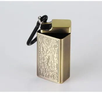 

Fashion Portable Ashtray With lid Keychain Pocket Mobile Ashtray auto Mini Cigarette Metal Bottle Storage Package