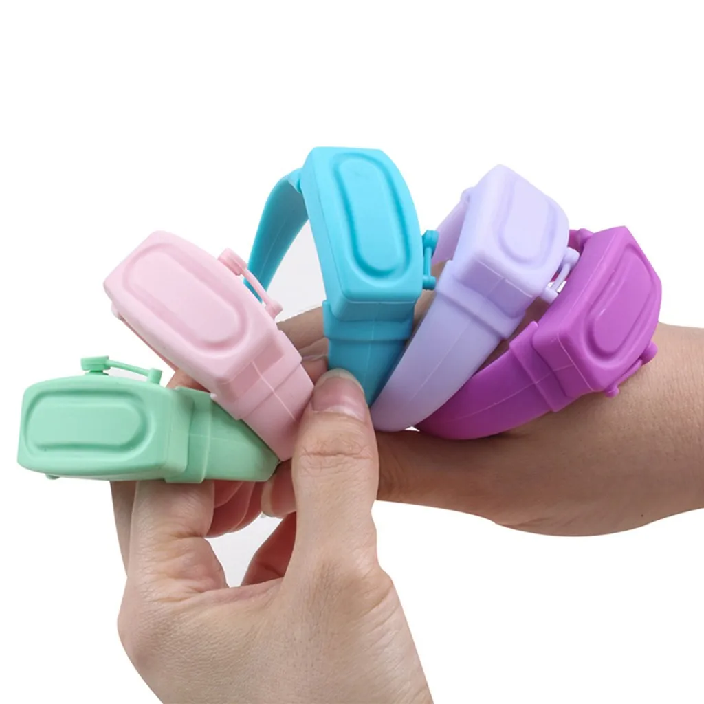Hand Cleaning Gel Refillable Wristband Dispenser 12-13ml Wearable Squeezes Soap 