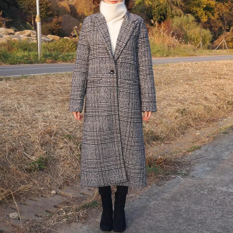 Женское шерстяное пальто в клетку длинное приталенное на одной пуговице зимняя