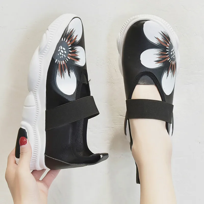

2019 Spring New Fashion Shoes Women Flat Platform Sneakers Casual Designer Women Shoes Slip on Flats Loafers Female