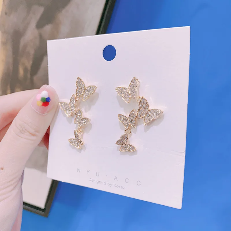 Bling CZ Циркон 4 бабочка серьги гвоздики для женщин Летний стиль очаровательные корейские серьги высшего качества
