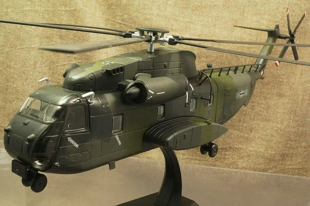 Немецкий CH-53GA 1/72 литой под давлением самолет модель самолета IXO