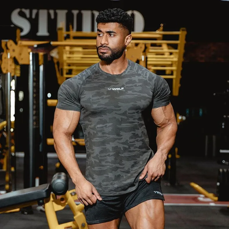 

2020 Men's Workout New Fitness Short-sleeved Men's Running Sports Sweat Absorption Dehumidification Quick-drying T-shirt Jogging