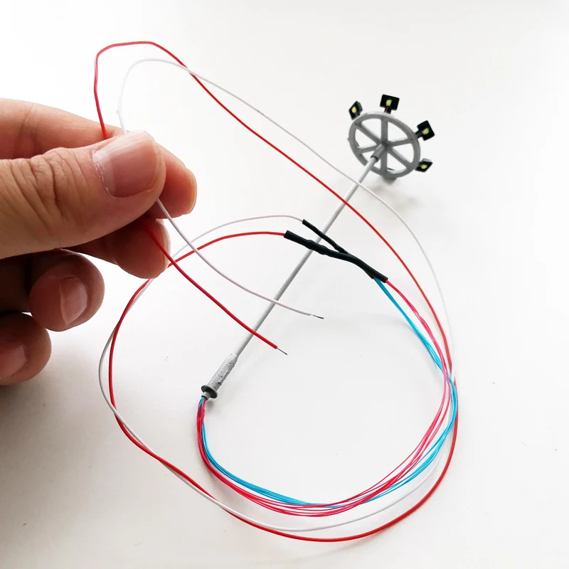 3 PCS HO Scale Model lighting tower Model Street Lights Layout Lamppost Train Garden Playground Stadium 3