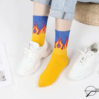 

Hip Hop Harajuku Socks Unisex Flame Black White Yellow Fire Sokken Novelty Skateboard Calceines Mujer Street Skarpetki Socks