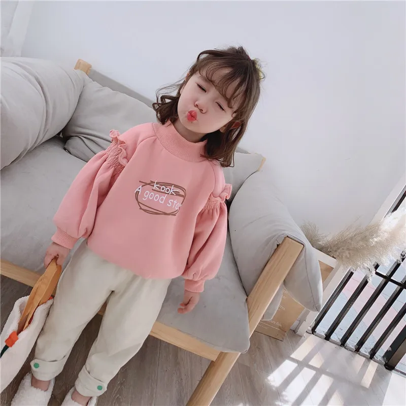 Толстовки с капюшоном для детей 2, 3, 4, 5, 6 лет Модный корейский свободный свитер с надписью для девочек, утепленный детский пуловер с длинными рукавами и оборками на осень