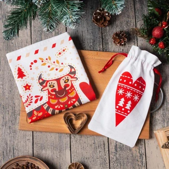 

Set in a bag "Love" towel 40x73cm, baking tins 3 pcs 5081035