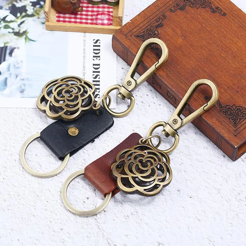 Vintage Hollow Flower Key Chains Handmade Men's Car Holder Keyring Punk Genuine Leather Keychain | Дом и сад