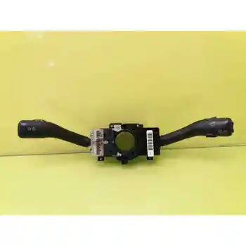 

COMMAND MULTIFUNCTION VOLKSWAGEN GOLF IV SALOON (1J1)