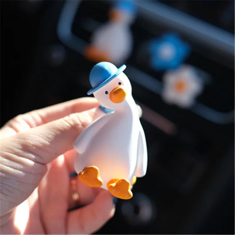 Air Freshener Car Interior Air Outlet Little Flower Cartoon Duck Solid Fragrance Diffuser Car Styling Decoration Accessories