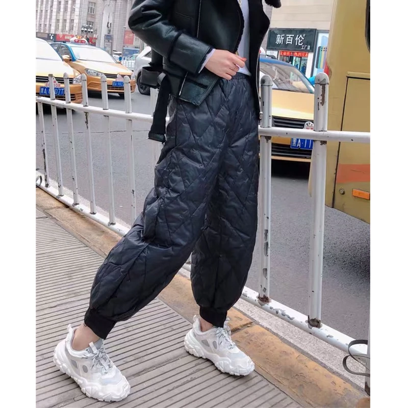

2020 autumn and winter new fashion diamond pattern small feet split straight all-match casual pants