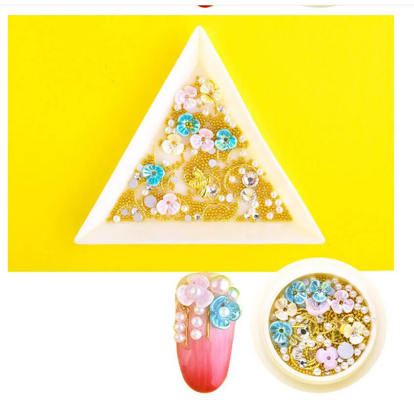 patter2 NCF5 3D 100pcs/bag White Shell Flower 3D Nail Charms Jewelry 6 mm-11 mm White-Color Resin Flower Charms Nail Design 3D100418 - Цвет: patter2