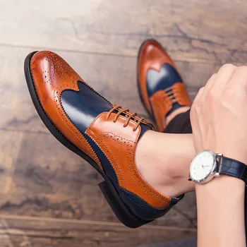 

2020 Fashion Brogues Wedding Shoes Men Evening Dress Party Shoes Designer Shoes Zapatos Oxford Hombre Sapato Social Masculino