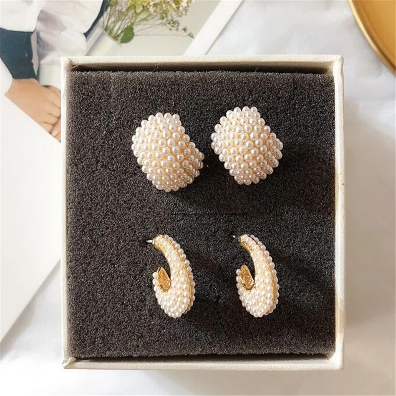 

Earrings 2019 Fashion Metal Earring Jewelry for Women New Pearl Earrings Set for Party Vintage Stud Woman Earring Gift
