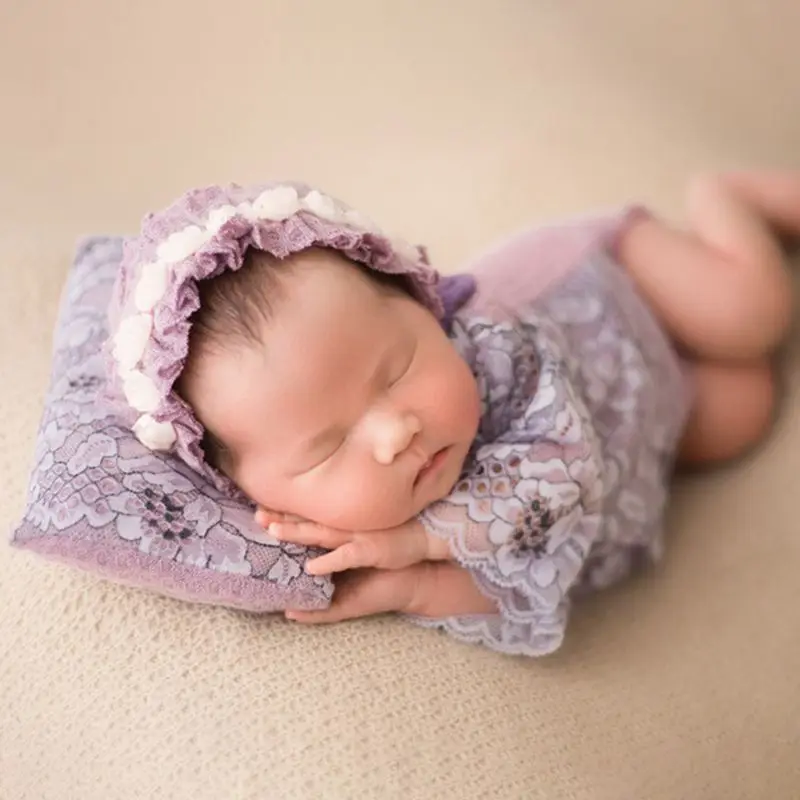 

3 Pcs/set Newborn Month Photography Suits Baby Girls Boys Photo Props Infants Lace Cap Pillow Clothes Set