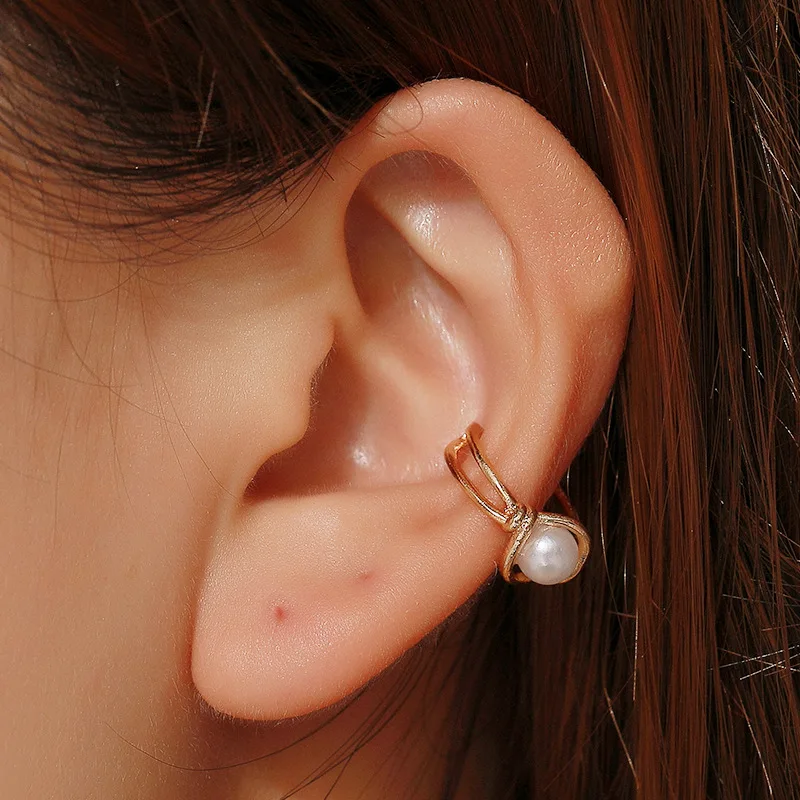 

2019 Fashion New Sweet Single Simple Pearl Ear Bone Clip Personality Knotted Without Pierced Ears Clip Earrings Without Piercing