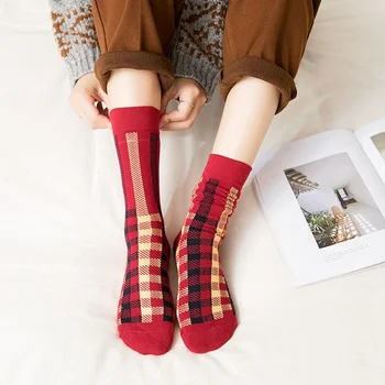 

Autumn And Winter New Ladies Plaid Pattern In The Tube Casual Socks Pile Socks Harajuku
