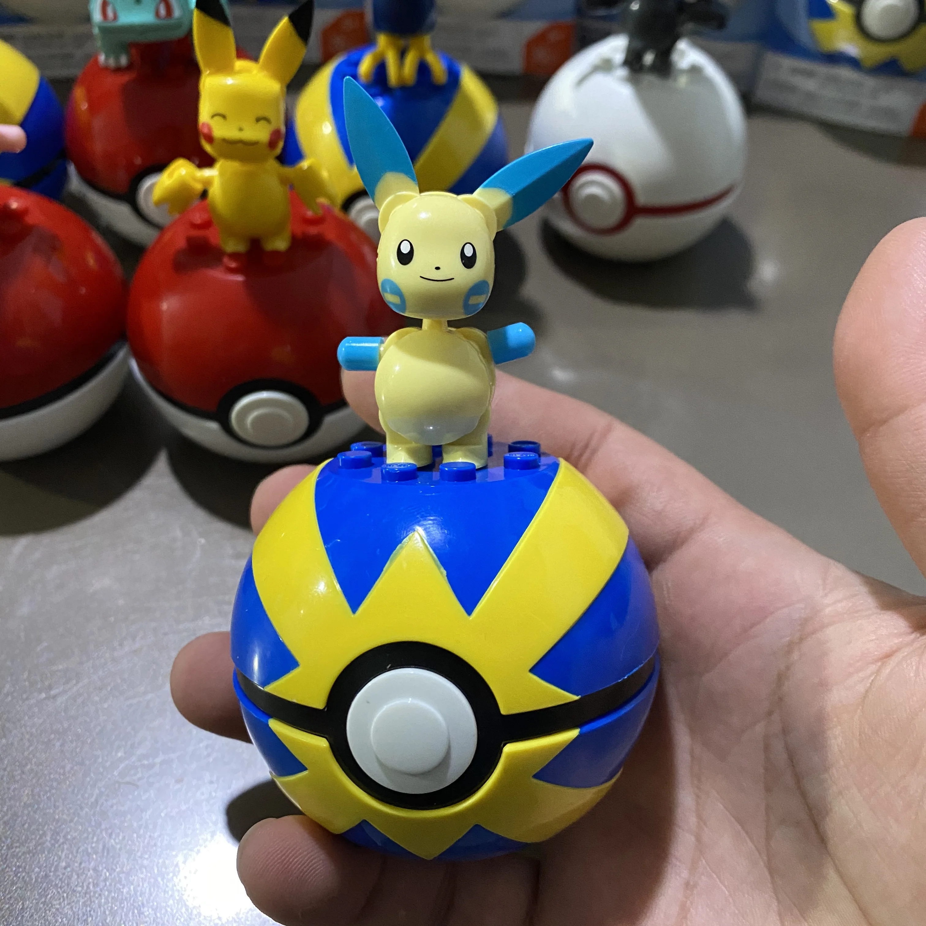 Conjunto de brinquedos pokemon, boneco de anime pikachu eevee psicopato