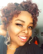 Beeos corto rizado 250% corte Pixie Bob peluca 13*2 Frente de encaje pelucas de cabello humano Remy brasileño cabello humano Pre arrancado con el pelo del bebé