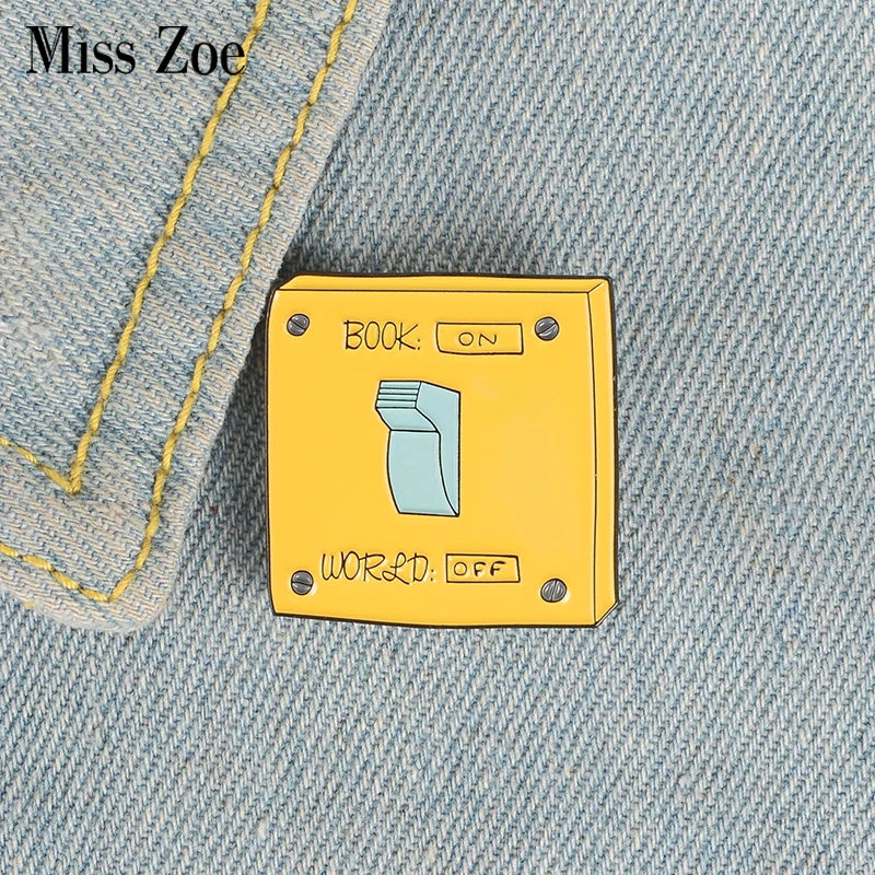 

Power Switch Enamel Pin Reading World Brooches Backpack Clothes Lapel Pin Badge Cartoon Fun Jewelry Gift for Kids Friends