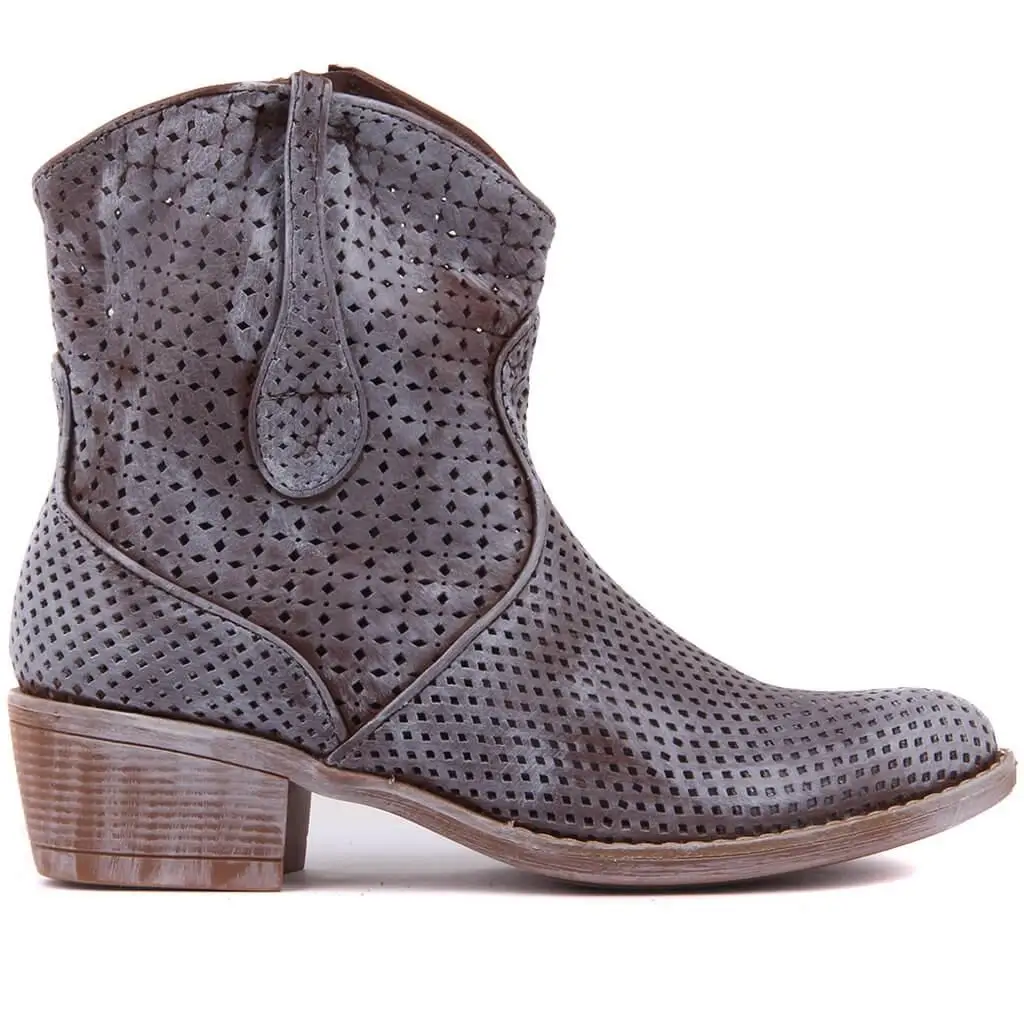 

Sail Lakers-Brown Tumbled Leather Summer Boats