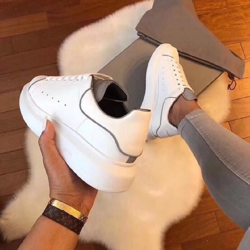 nova moda sapatos brancos das Mulheres de fundo grosso aumentou sapatos casuais selvagens
