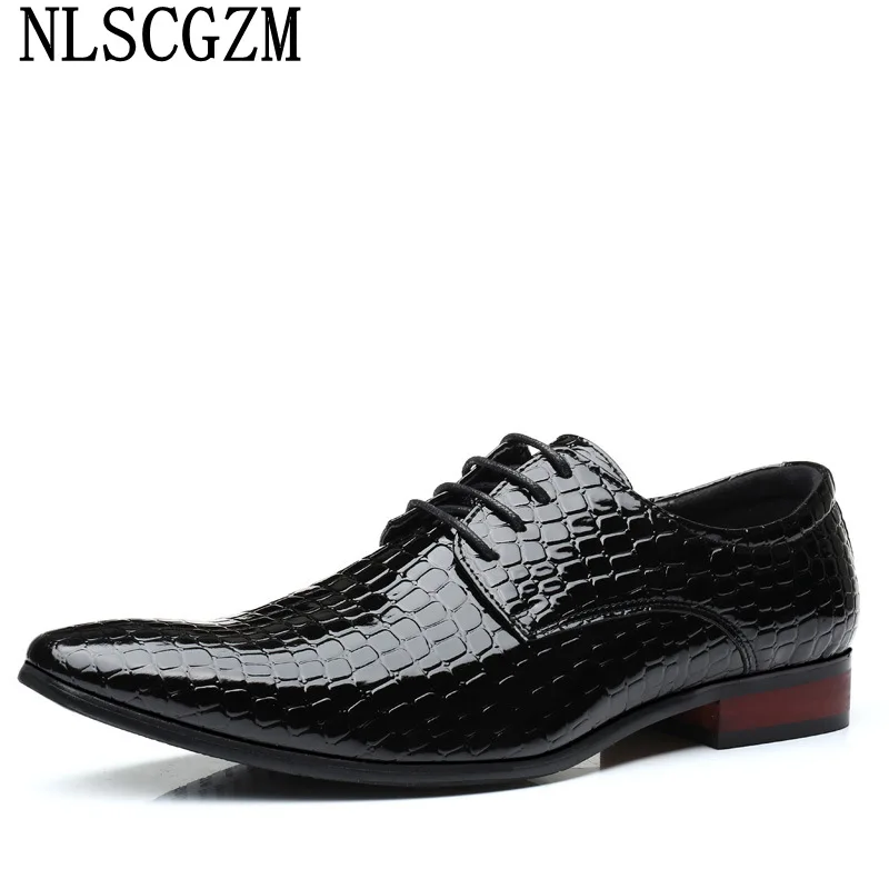 

Oxford Shoes for Men Dress Shoes Mens Fashion Wedding Dress Italian Office 2022 Leather Shoes Men Formal Patent Leather Coiffeur
