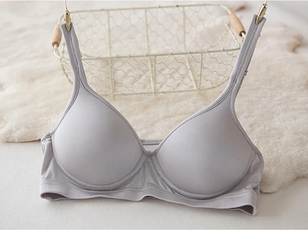 Natural silk Sexy Bras for Women Push Up Lingerie Seamless Bra Bralette Wire Free Brassiere Female Underwear Intimates - Цвет: Серый