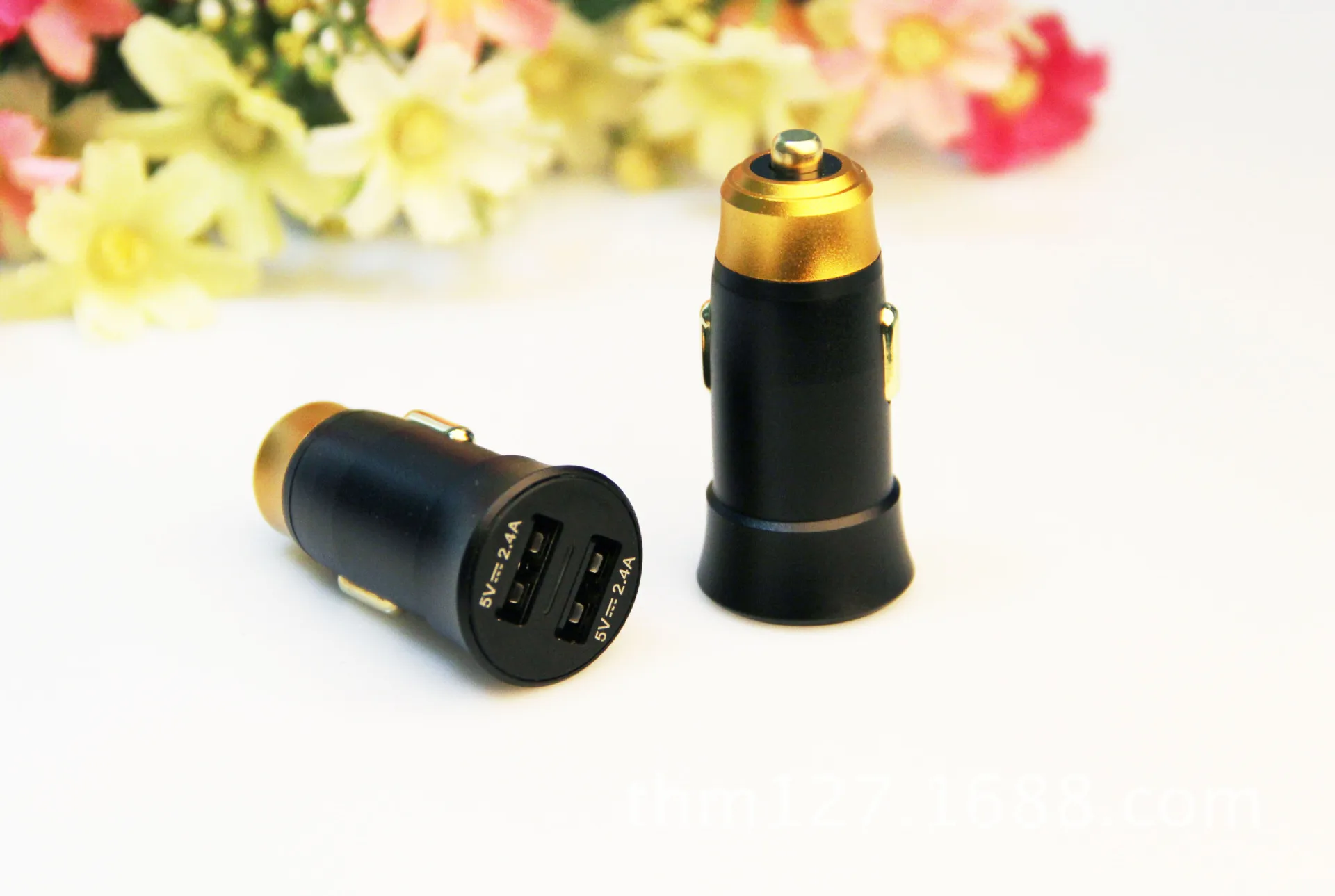 Заводская модель металлическое зарядное устройство для автомобиля USB Автомобильное зарядное устройство QC3.0 Быстрая зарядка зарядное устройство для мобильного телефона