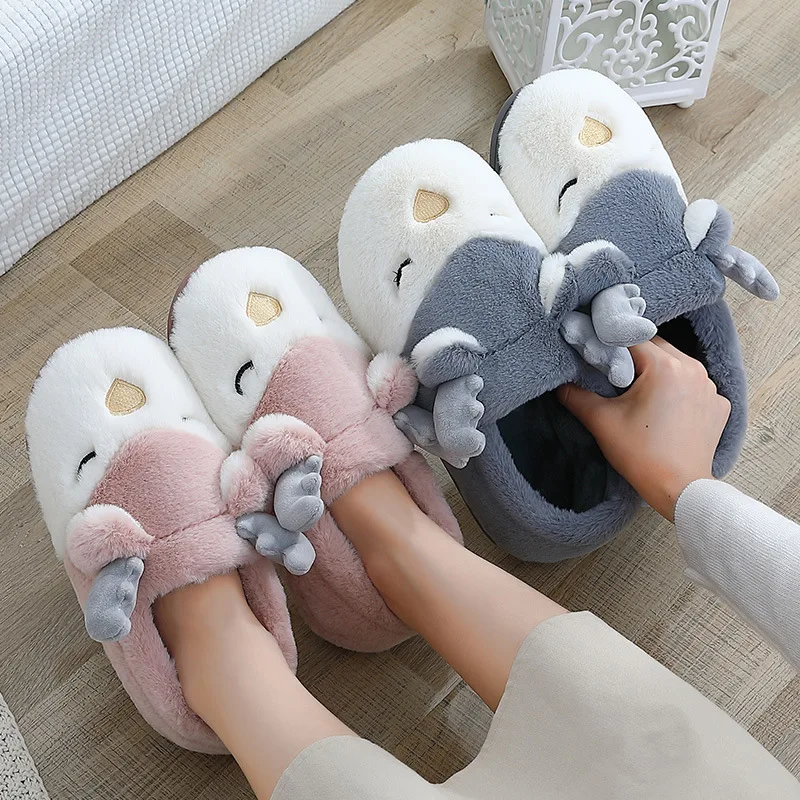 Women Winter Warm Slippers Cute Deer Faux Fur Slippers Indoor Outdoor Shoes Non-Slip Soft Cozy Funny Shoes Cartoon Men Slippers