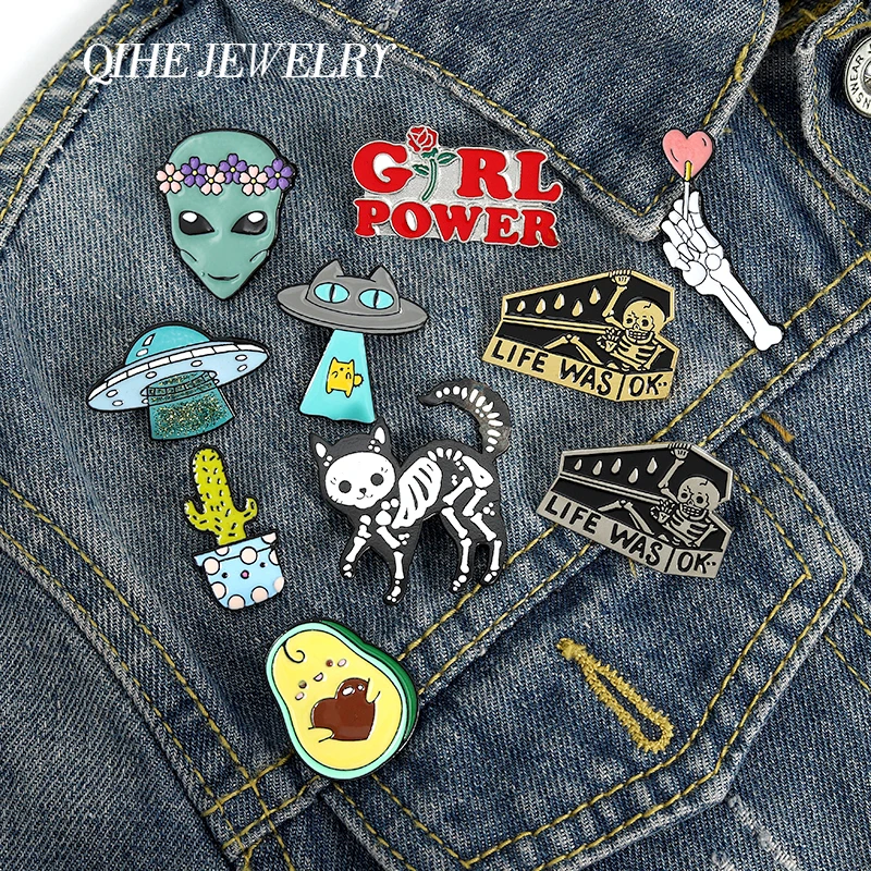 Lapel Pins Badges Brooches Alien Qihe Jewelry UFO Skeleton Avocado Cat Enamel Wholesale
