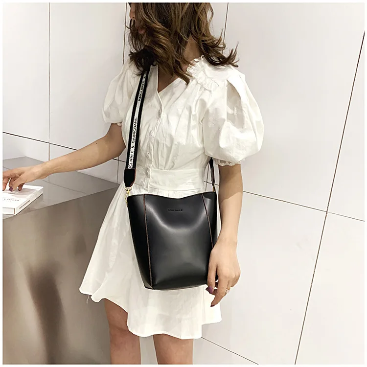 

Camelia Bucket Bag synthetic leather Celebrity Handbag