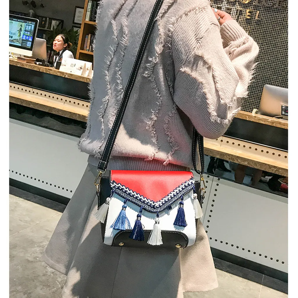 Vintage Women Weaving Tassel Shoulder Bag Messenger Bag Crossbody Bag Beach Bag Ethnic tassel shoulder Fashion messenger bag1104
