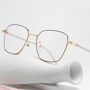 

2020 new fashion men and women fine glasses simple frame-shaped decorative glasses frame anti-blue light flat mirror.