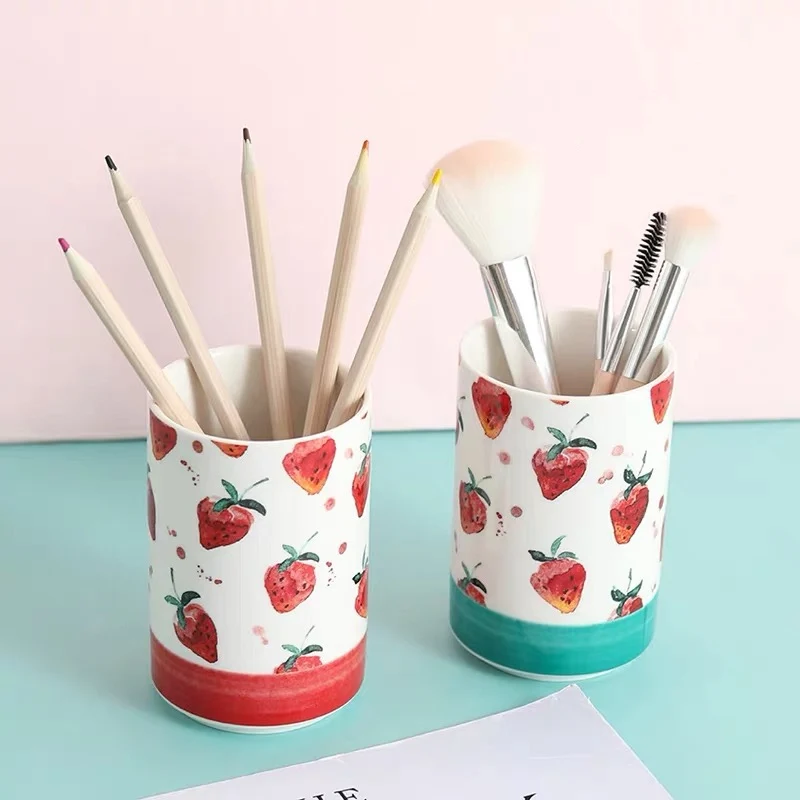 Desktop Debris Storage Jar Strawberry Pattern Brush Pen Storage Holder Makeup Cotton Swab Storage Box Ceramic Craft Decor
