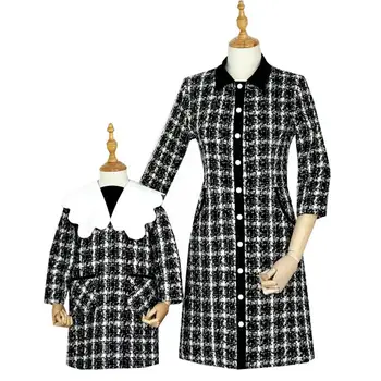 

Mother Daughter Plaid Dresses Mommy Girls Matching Twinning Party Dress Spring Winter Family Look Outfits Girl Mom Clothes J380