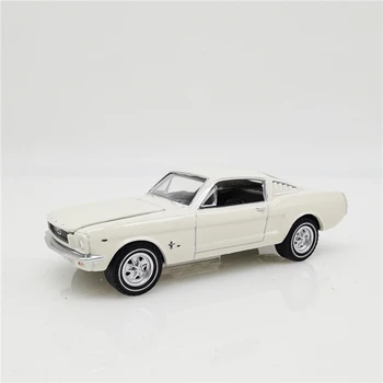 

Greenlight 1:64 1965 Ford T5 White/White Green Machine No Box