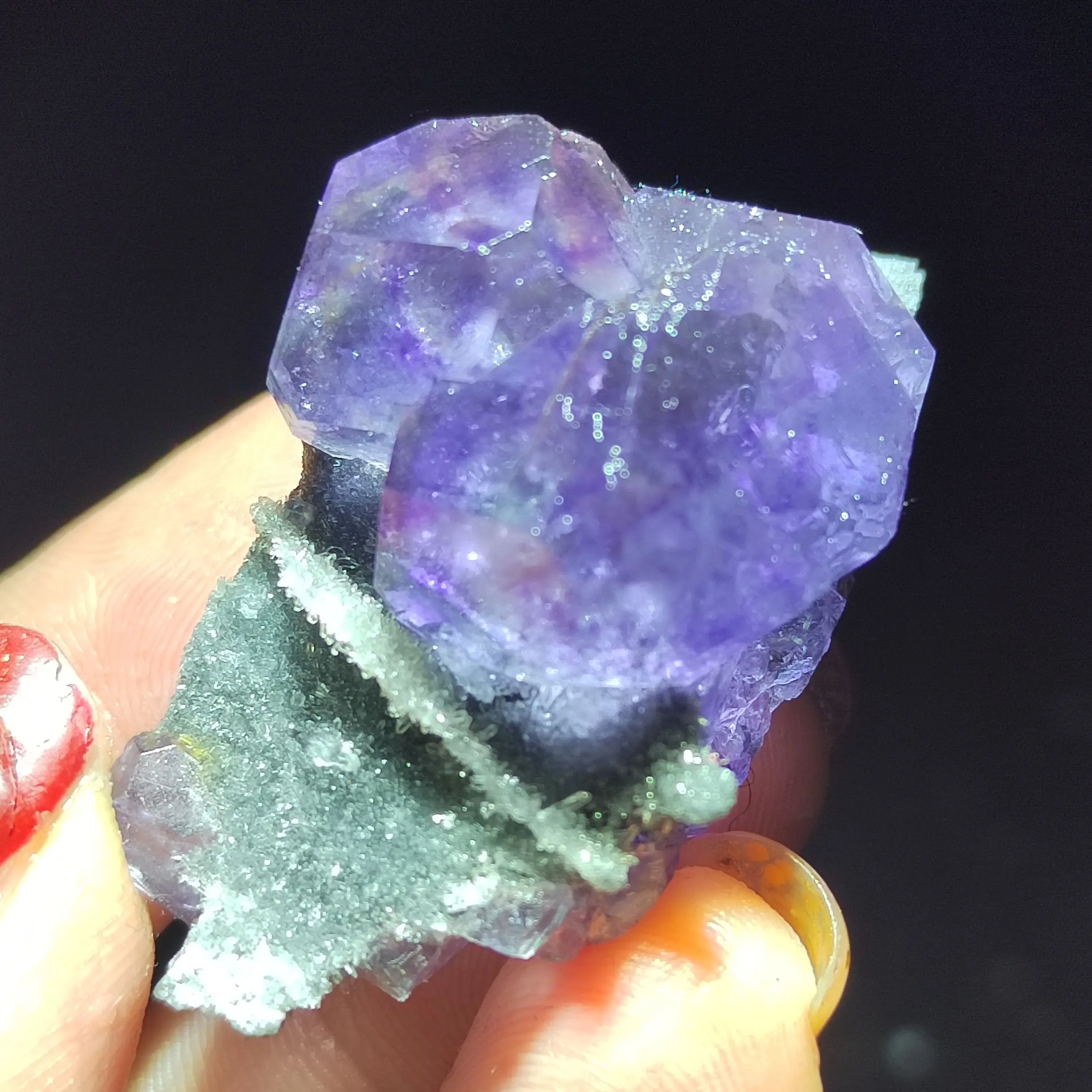 204gnatural-rare-purple-fluorite-quartz-mineral-healing-aura-wheel-vein-crystal-quartz-gem-decorazione-della-casa