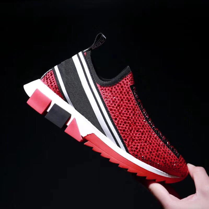 Новые Стразы обувь Для женщин Повседневное спортивная обувь пропускающая воздух плетения ленивая обувь для него и для нее женская обувь Для мужчин женские кроссовки - Цвет: red