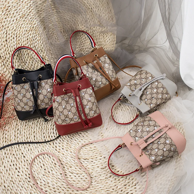 Модная популярная сумка-мешок с цветным принтом, Сумка с блестками и лентой в виде сердца, женская сумка на плечо, новая маленькая сумка