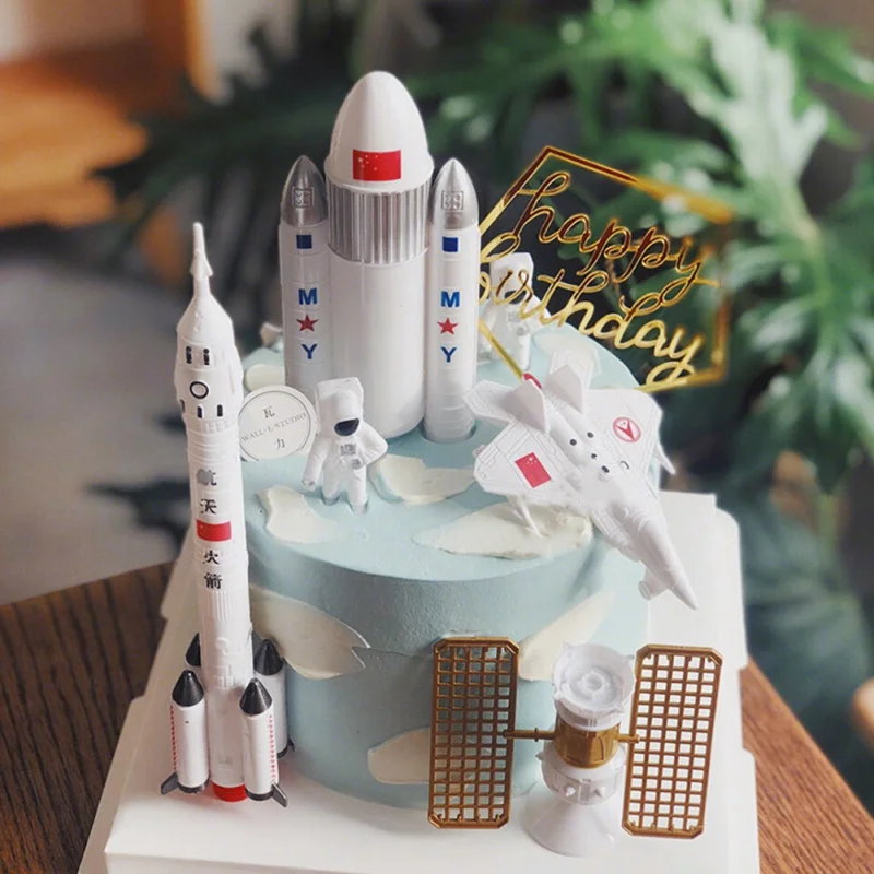 

2019 7Pcs Birthday Cake Decoration Space Shuttle Astronaut Aeronautical Model Exploration Rocket Scene Cake Topper Ornaments