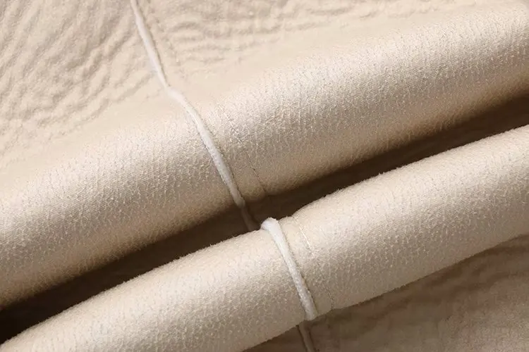 12550048821_650631000