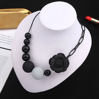 

Black Flower Beaded Necklaces for Women Girl Adjustable Link Sweater Chain Necklaces Fashion Trendy Jewelry
